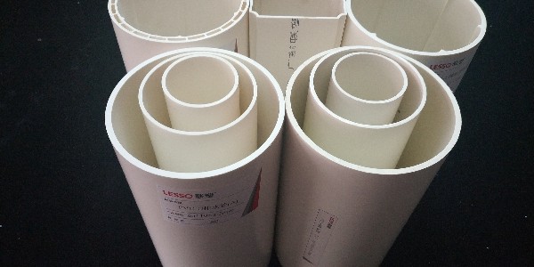 電線穿管時鐵管和PVC管的使用有區別和規范嗎